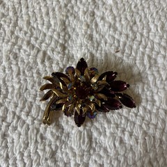 Vintage Purple Rhinestones Flower Spray Pin Brooch Goldtone