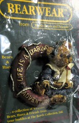 VTG NEW BAILEY LIFE DARING ADVENTURE BOYD BEAR red heart Brooch Pin Brown blue