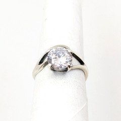 Vintage Elegant RING Silver 925 with Bright Stone-size: 7.5US(17.5mm) Ukraine#16