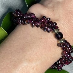 Vintage Bracelet Estate Fine Jewelry Red Almandine Garnet Pre-Owned Bead 6.5″