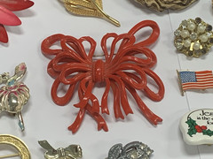 Vintage Estate 36pc Jewelry Lot Brooches Pins Celluloid Metal Stones Religious