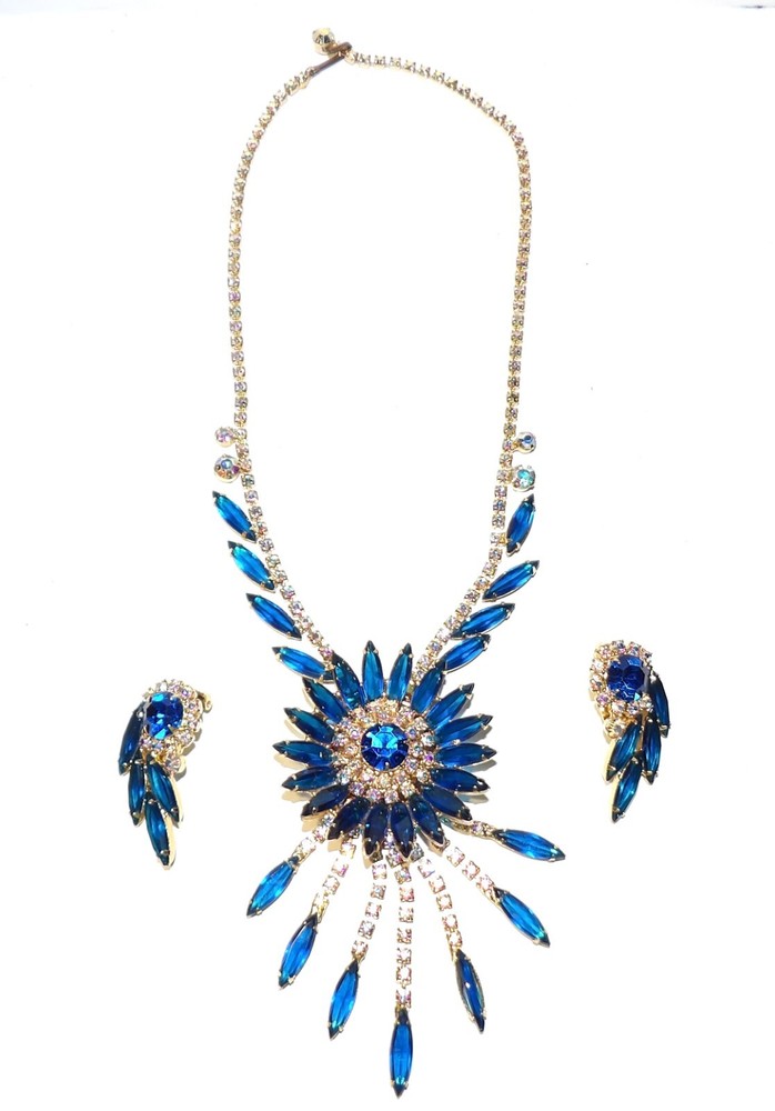 GORGEOUS DELIZZA & ELSTER JULIANA BOOK PIECE BLUE SUNBURST NECKLACE AND EARRINGS