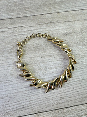 Vintage Unbranded Gold Tone Chunky Bracelet Chain Link Lobster Close