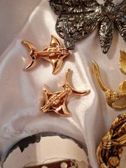 Vintage To Now Brooch Pin Lot Mixed Theme Gold-tone Silvertone Rhinestone…