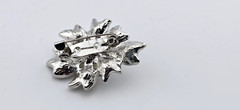 Rhinestone Pearl Small Brooch Pin 1″ x 1.5″ Silvertone