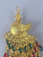 Vintage Peacock Gold Tone Floating Gem Filigree Pendant Brooch Articulated