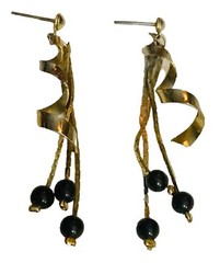Lot of 5 Pairs of Vintage Estate Black & Gold Themed Pierced Earrings Variety