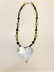 Vintage Mother of Pearl Heart Pendant Necklace & Earrings Set Beach Vacation
