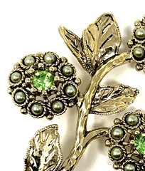 Liz Claiborne Pearl Flower brooch Signed LC Green Rhinestone