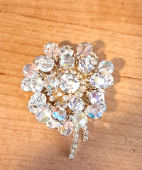 Vintage Juliana D&E Clear AB Rhinestone Cha Cha Flower Brooch Pin Gold Tone