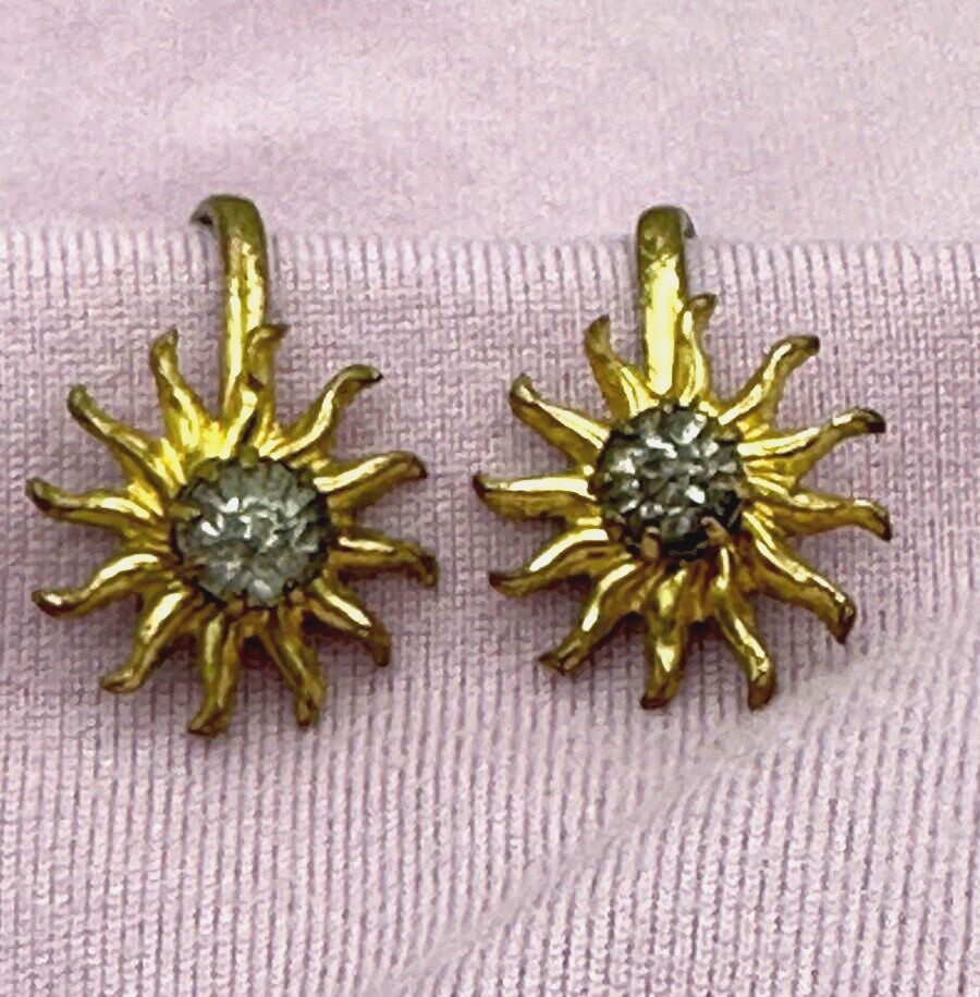 Vintage Sun Earrings Rhinestone Gold Tone Screw Back Dainty Everyday Retro