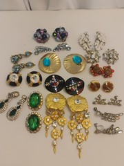 Vintage Earring Jewelry Lot Signed Unsigned Lots Of Rhinestones