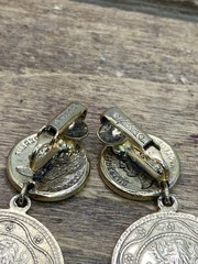 Vtg 1960s Goldette Jewelers Napoleon Coin Gold Tone Dangle Clip On Earrings 1.5”