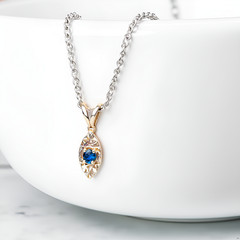 14K Solid White Gold Natural Blue Sapphire Reflect Pendant Necklace
