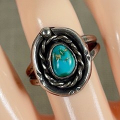 Vintage Southwest NA Style TESTED UNMARKED Sterling Silver Turquoise Ring Sz 7
