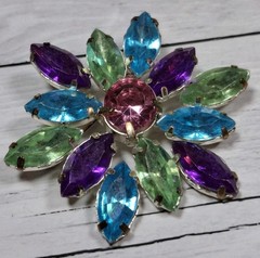 Lot Of 17 Pieces Of Costume Jewelry Evil Eye Dragonfly Brooches Butterfly Heart