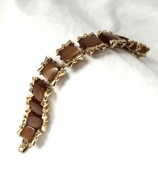 Vintage Link Style Caramel Moonglow Thermoset/Lucite Bracelet