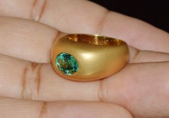 NATURAL 1.62CT EMERALD SOLID 750 18K GOLD MATTE DOME RING MODERNIST SIGNET STYLE