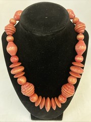 Vintage Large Wood Beaded Necklace 18”multi Shaped Beads Very Good Preowned