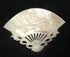 Vintage Mother of Pearl Shimmery Fan Carved Floral Brooch 1940’s-1950’s
