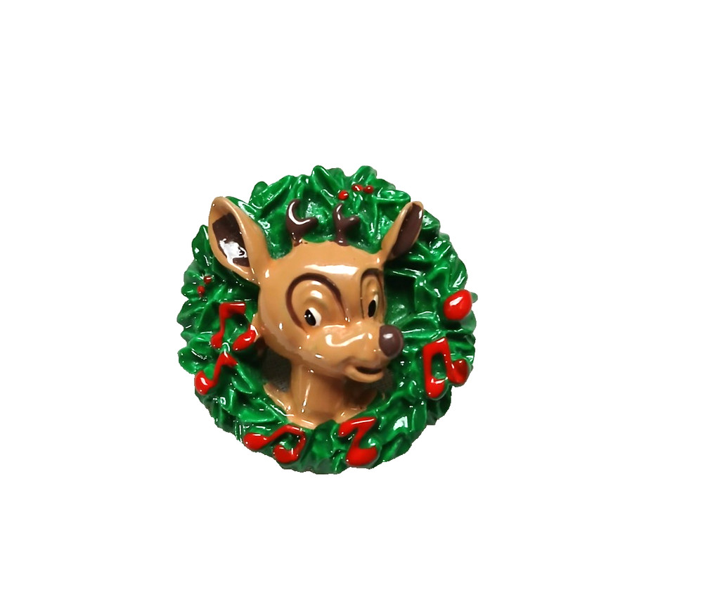 Vintage Unbranded Plastic Reindeer Wreath Pin ~ Christmas Pin