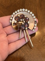 Vintage 1940s/1950s Purple & Clear Rhinestone Halo Dangle Brooch Copper Tone!