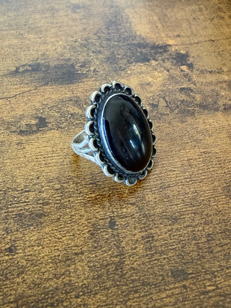 Vintage Silver and Black Gem Ring
