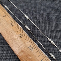 Vintage White Beaded Necklace Silver tone Station Cobra Chain 30″