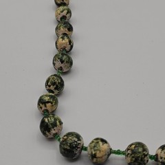 Vintage Green Marbled Painted Bead Necklace 21″ Lightweight Boho Barrel Clasp