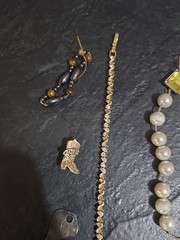 Vintage Avon And Lia Sophia And Other Jewelry Lot 17 Pieces Some Broken See Pics