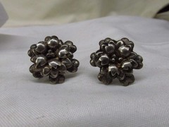 Vintage Sterling Silver Flower Shaped Screw Back Earrings .75″ #728