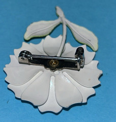 Vintage Daisy Flower Brooch White Yellow And Green Enamel Leaves Pedals 2 inches