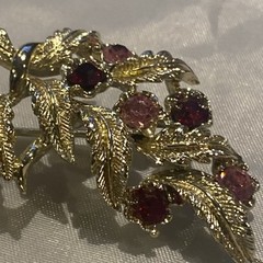 Vintage Stunning Pink Purple Rhinestones Lg Leaf Brooch Pin Silver 1” by 2 1/2”