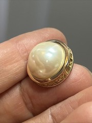 38. Christian Dior Gold tone White Creamy Faux Pearl Stud Earrings 17mm, 9.7g