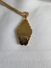 Vintage Gold Tone “Celebrity” Brand Signed Enamel Floral Pendant Necklace