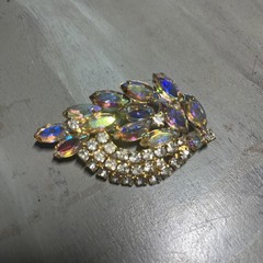 Delizza and Elster JULIANA AB Rhinestone Leaf Brooch Pin 1950