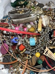 5lbs + Vintage/Modern Costume Jewelry Lots Mix Box Wearable Pieces.