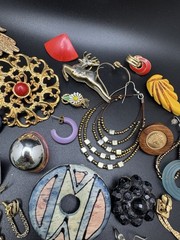 Vintage Single Earrings Lot 66 Pc Mixed Gold Tone Dangle Stud Novelty Craft