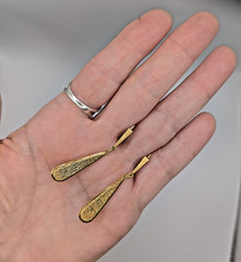 Rare Vintage 14K Gold 3.71g Teardrop Dangle/Drop Leverback Earrings With Texture