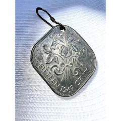Bahamas Coin Earrings HRM Elizabeth 2nd Pierced 1969 Dangle 15 Cents VTG Gift