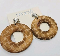 Wood Clip on Earrings Dangle Silver tone Boho 80’s style Vintage Macy’s 2.5 in
