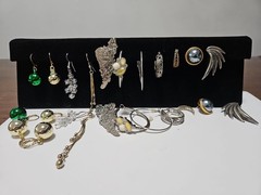 12 Prs Vintage Pierced Earrings Studs Fishhook Dangle Drop Hoops Mixed Lot