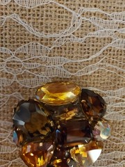 VINTAGE GERMANY Inverted RHINESTONE BROOCH TOPAZ-BROWN Prong Foil Gold Back