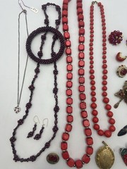 VINTAGE Red Jewelry Lot 17 Pcs 12oz Garnet Set Rhinestone Brooch Movie Prop