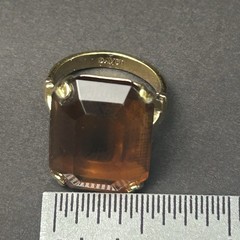 Vintage 1978 Avon “Smoky Lustre” Cocktail Ring Gold Tone Emerald Cut Glass Sz4.5