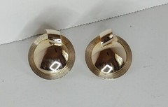 Vintage MARVELLA Gold Tone Clip On Earrings 1″ Round Classic Signed