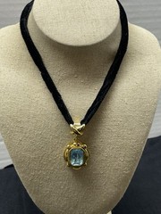 Avon Blue Glass Pendant Necklace See Pics Detsils/Wear