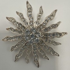 Vintage Silver Tone Starburst Sun Design Glitzy Crystal Rhinestones Brooch/Pin