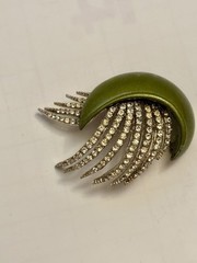Vintage Metal Rhinestone Enamel? Brooch