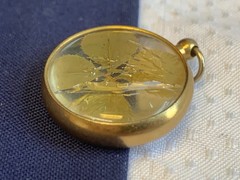 Vtg Encased 4 Leaf Clover Pendant Fob Costume Jewelry Good Luck Charm